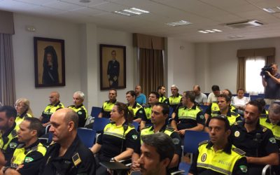 La Policía Local de Málaga celebra unas jornadas sobre cómo actuar ante personas con enfermedad mental.