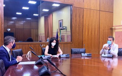 La consejera de Igualdad reafirma su compromiso con la protección social de las personas con problemas de salud mental